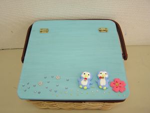 高校１年生の作品。ペンギンをシリーズにして作品づくりをしています。